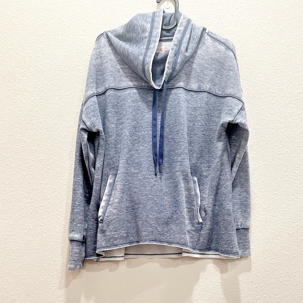 Pre-loved! ALTAR’D STATE Blue Fleece-lined Cowl Neck Sweatshirt!